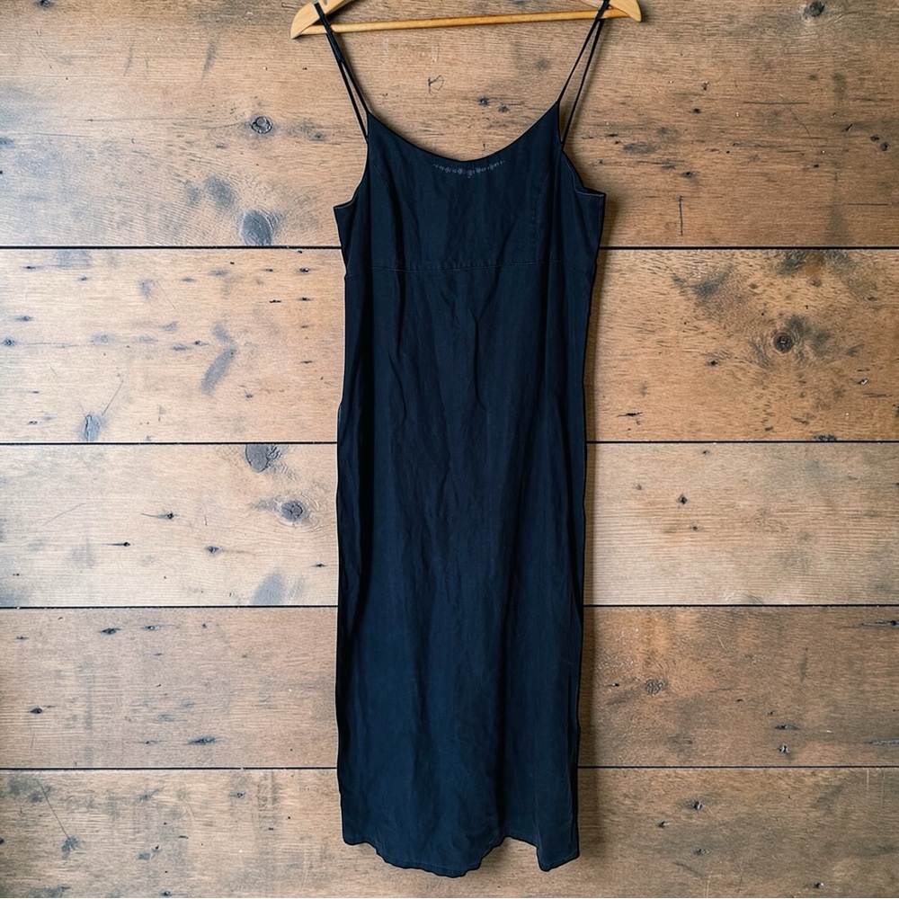 AMERICAN EAGLE OUTFITTERS Dress Maxi Linen Navy Blue Floral Embroidered Accent
